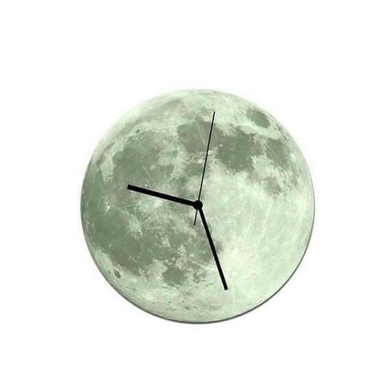 Lua - 3D Glow-In-The-Dark Moon Walk Clock | Bright & Plus.