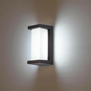 Modern LED Outdoor Light | Bright & Plus.