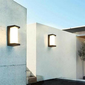 Modern LED Outdoor Light | Bright & Plus.