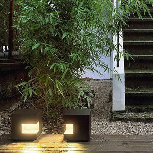 Modern LED Lawn Light Outdoor | Bright & Plus.