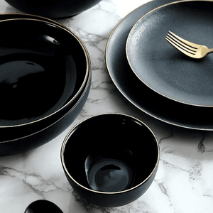 Rigorous Black Dining Set | Bright & Plus.