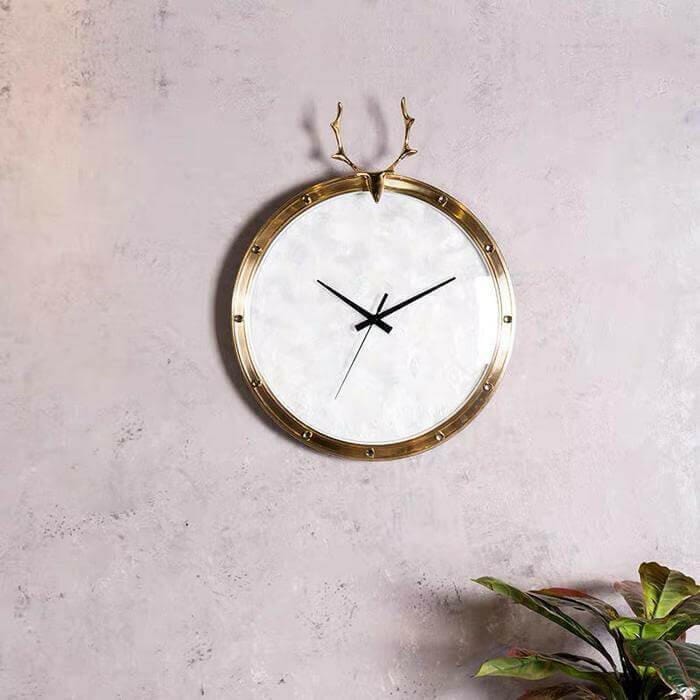 Shell Clock | Bright & Plus.